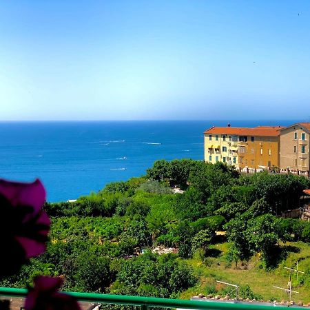 Ferienwohnung La Finestra Sul Duomo, Amalfi Coast Vietri Exterior foto